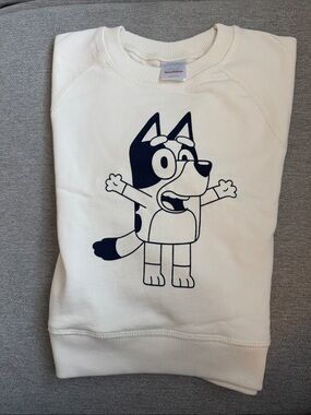 Hanna Andersson Cream Sweatshirt with Navy Dog Graphic